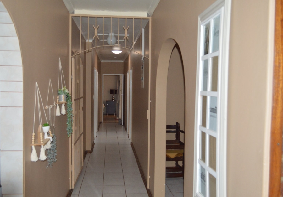 4 Bedroom Property for Sale in Flimieda North West